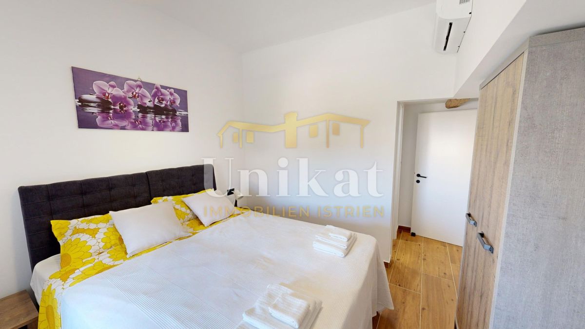 Prenovljena kamnita hiša blizu Poreča